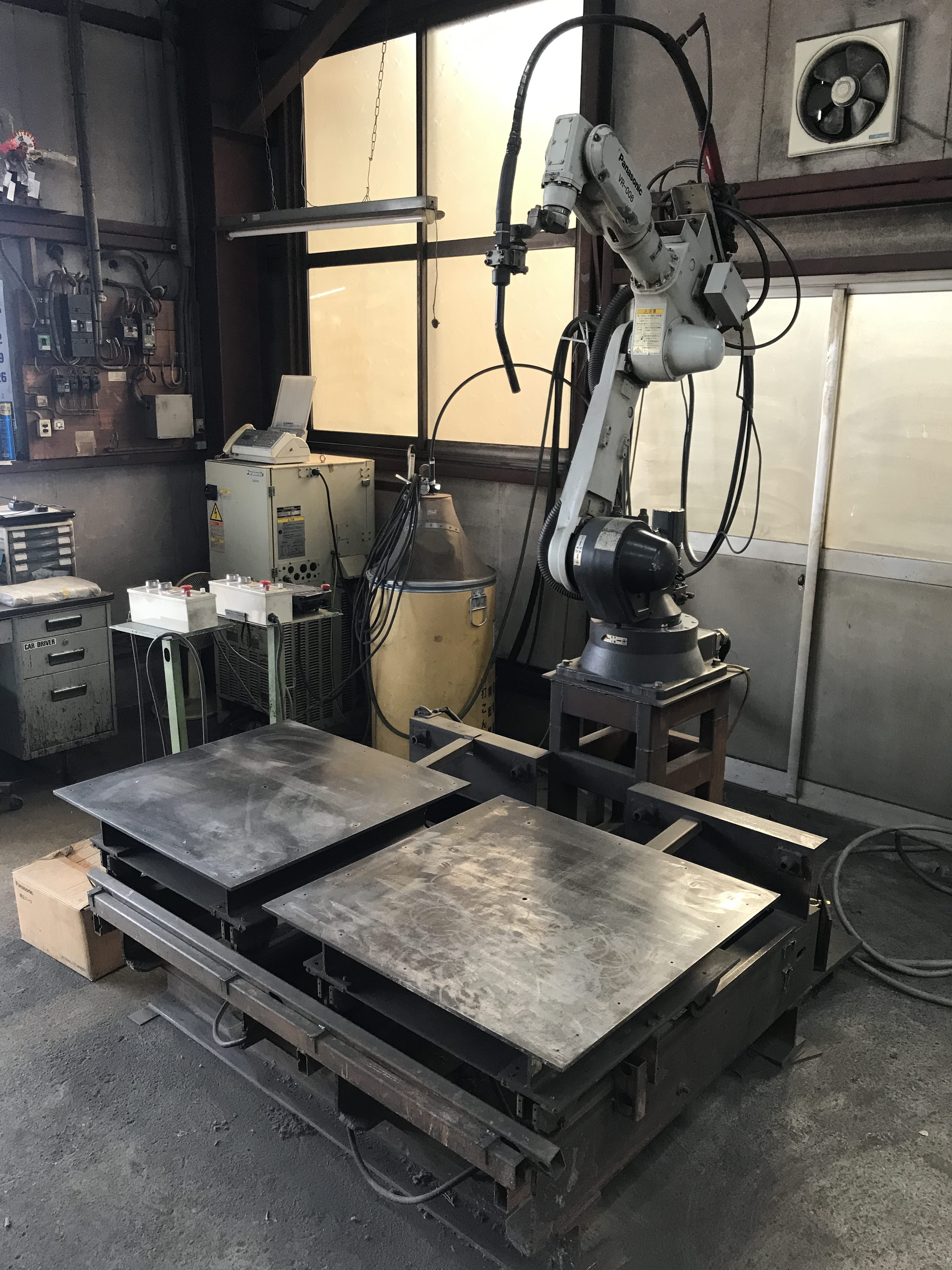 パナソニック 産業用ロボット 溶接ロボット YA1 AR61 VR006 / ロボット外部起動BOX / 制御装置 ジャンク品 栃木県佐野市から